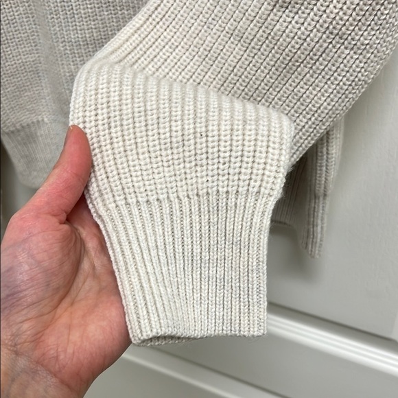 Aritzia Wilfred Free Laurel 100% Wool Turtleneck | Size M Birch - Picture 12 of 12